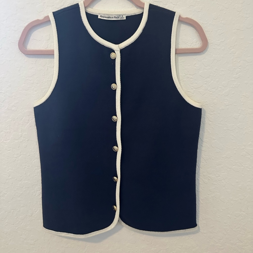 Abercrombie & Fitch Mara High-V LuxeLoft Sweater Vest